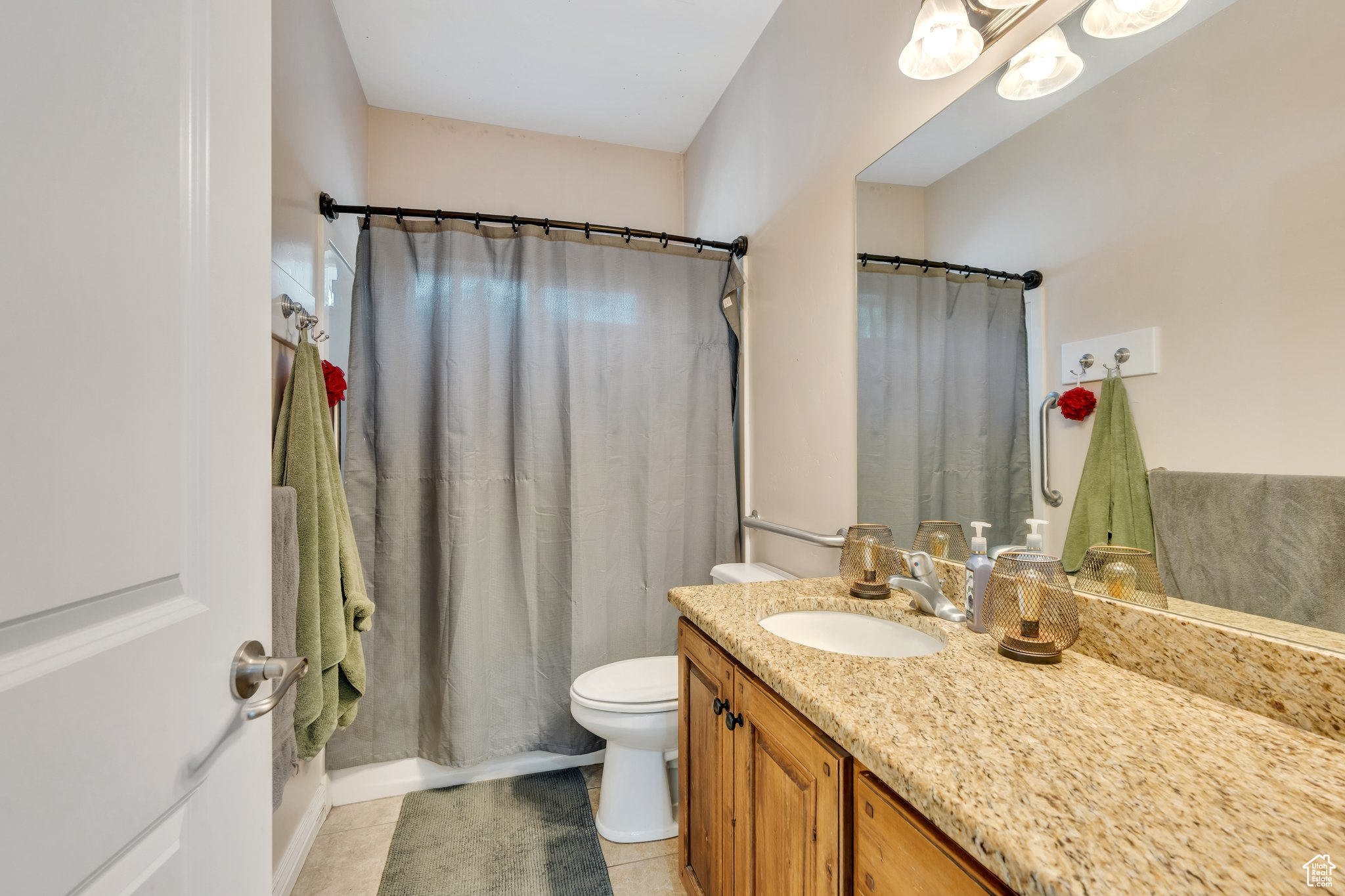 Pleasant Grove, Utah 84062, United States, 4 Bedrooms Bedrooms, ,4 BathroomsBathrooms,Residential,Active,164948