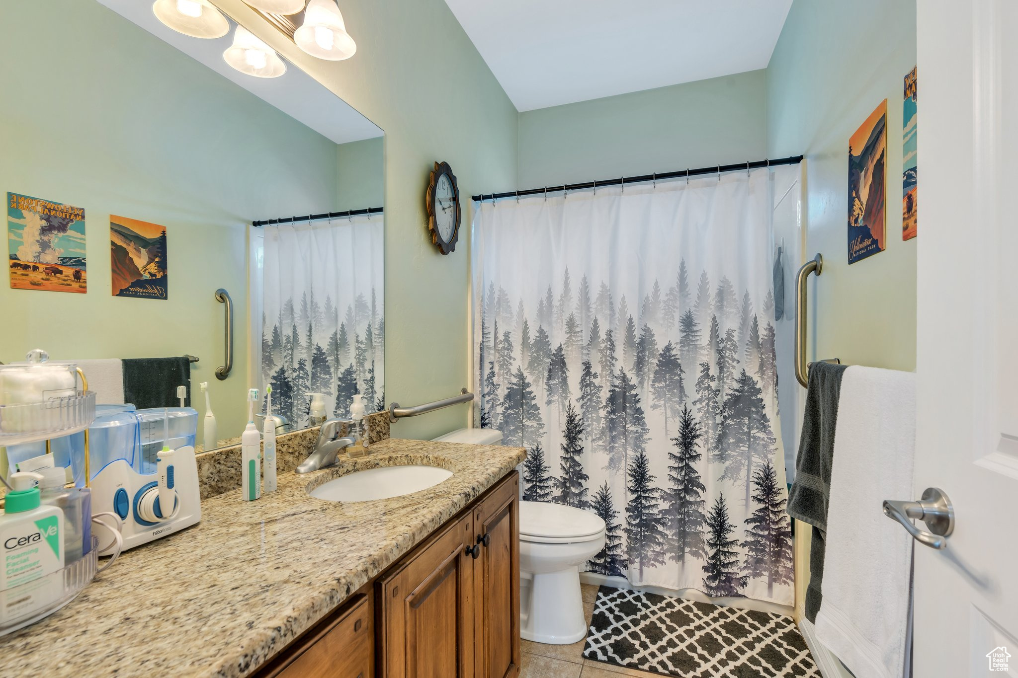 Pleasant Grove, Utah 84062, United States, 4 Bedrooms Bedrooms, ,4 BathroomsBathrooms,Residential,Active,164948