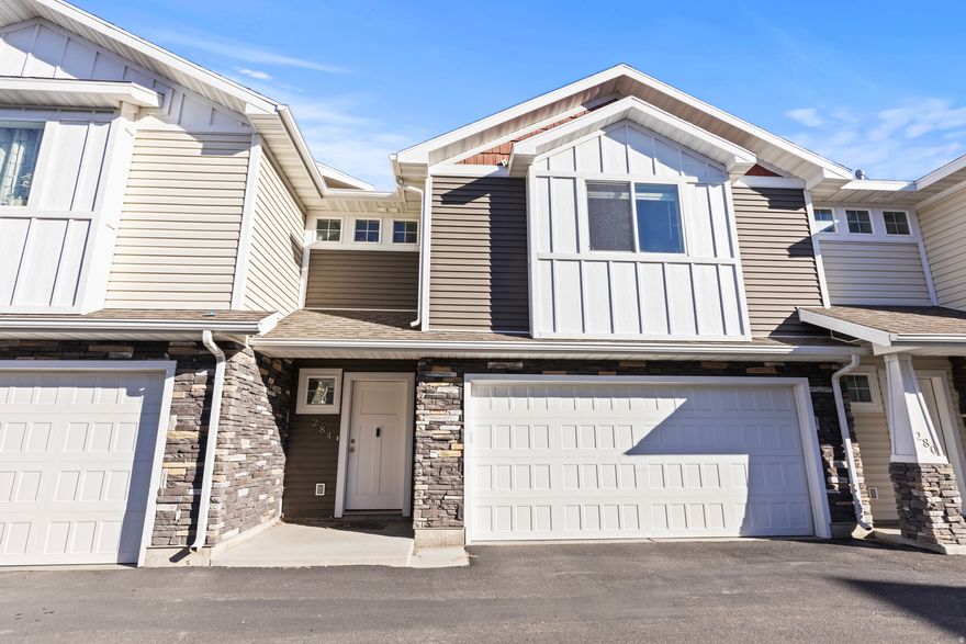 This charming 3 bed  2 1/2 bath townhome has been very well taken care of. Tucked in the heart of the quiet town of Hyrum. Close to schools, parks, shopping and Hyrum reservoir. Large common area with a playground . Schedule you appointment to come see it today!