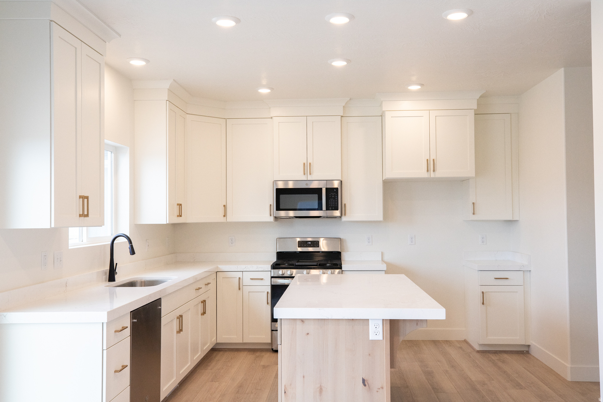 PARKWAY FIELDS SINGLES 2 - Residential