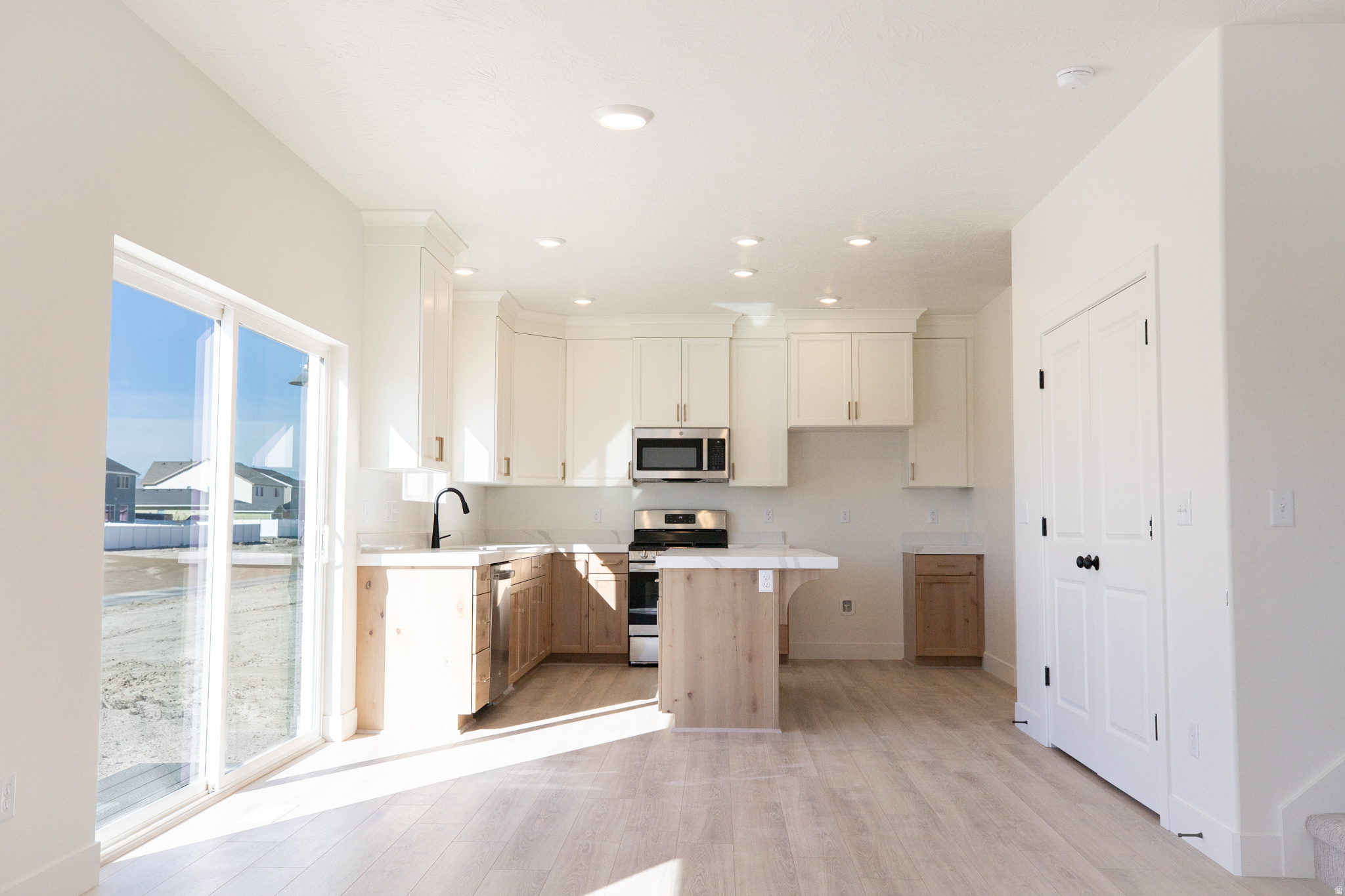 PARKWAY FIELDS SINGLES 2 - Residential