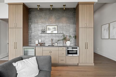 Tiny photo for 3726 N DEVONSHIRE DR, Provo, UT 84604 (MLS # 2173870)