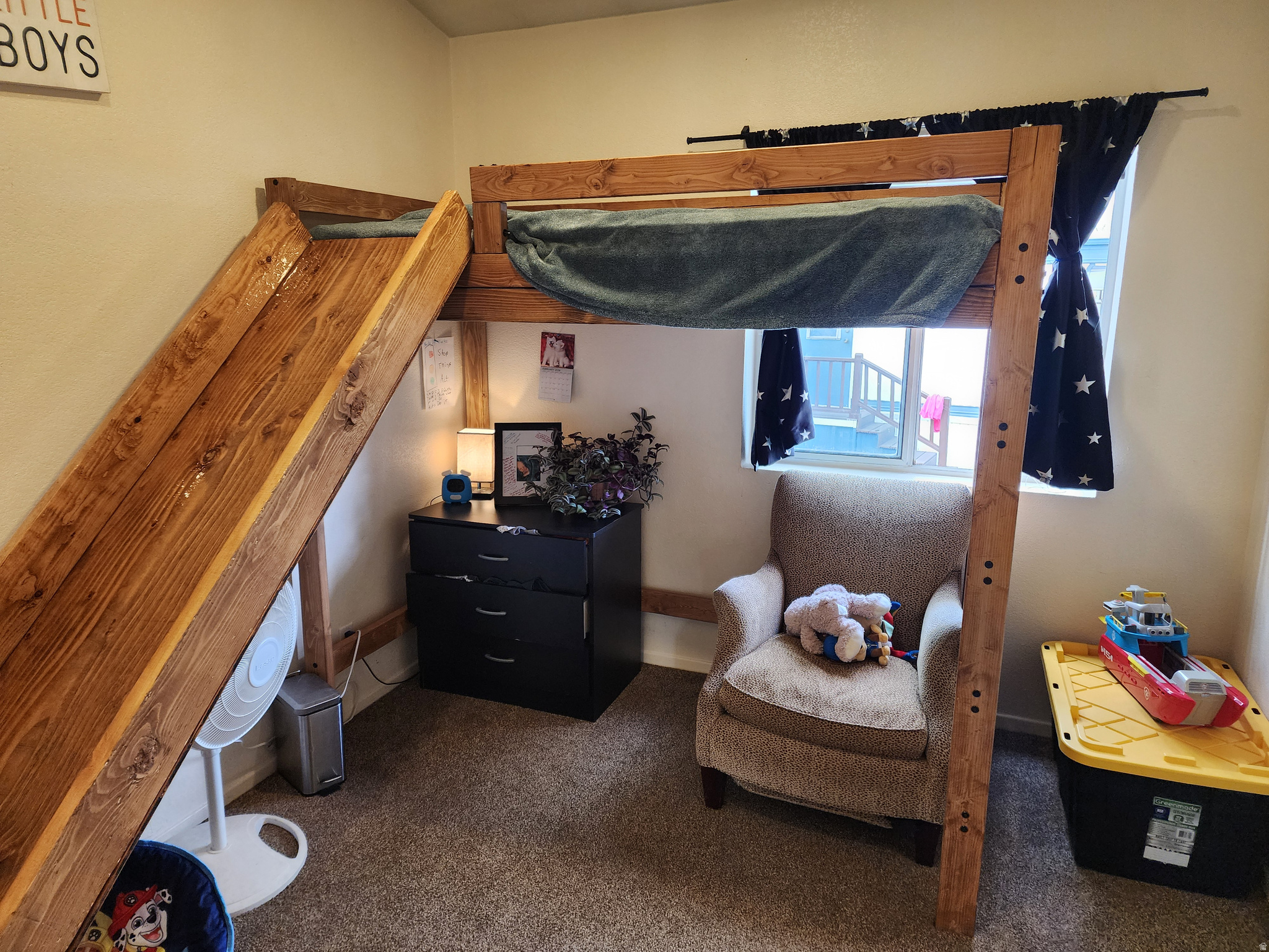 COUNTRY CLUB ESTATES - Residential