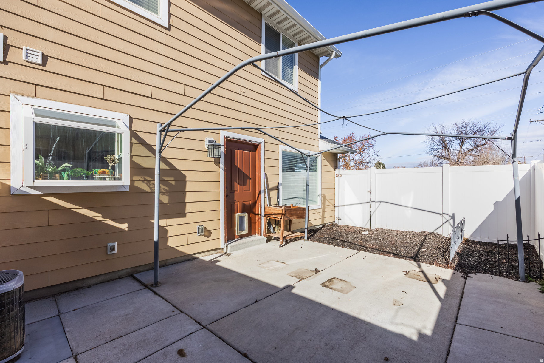 LILAC LANE CONDOMINIUMS - Residential