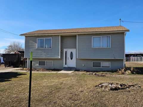 Tiny photo for 160 S CENTER ST, Wellington, UT 84542 (MLS # 2126235)