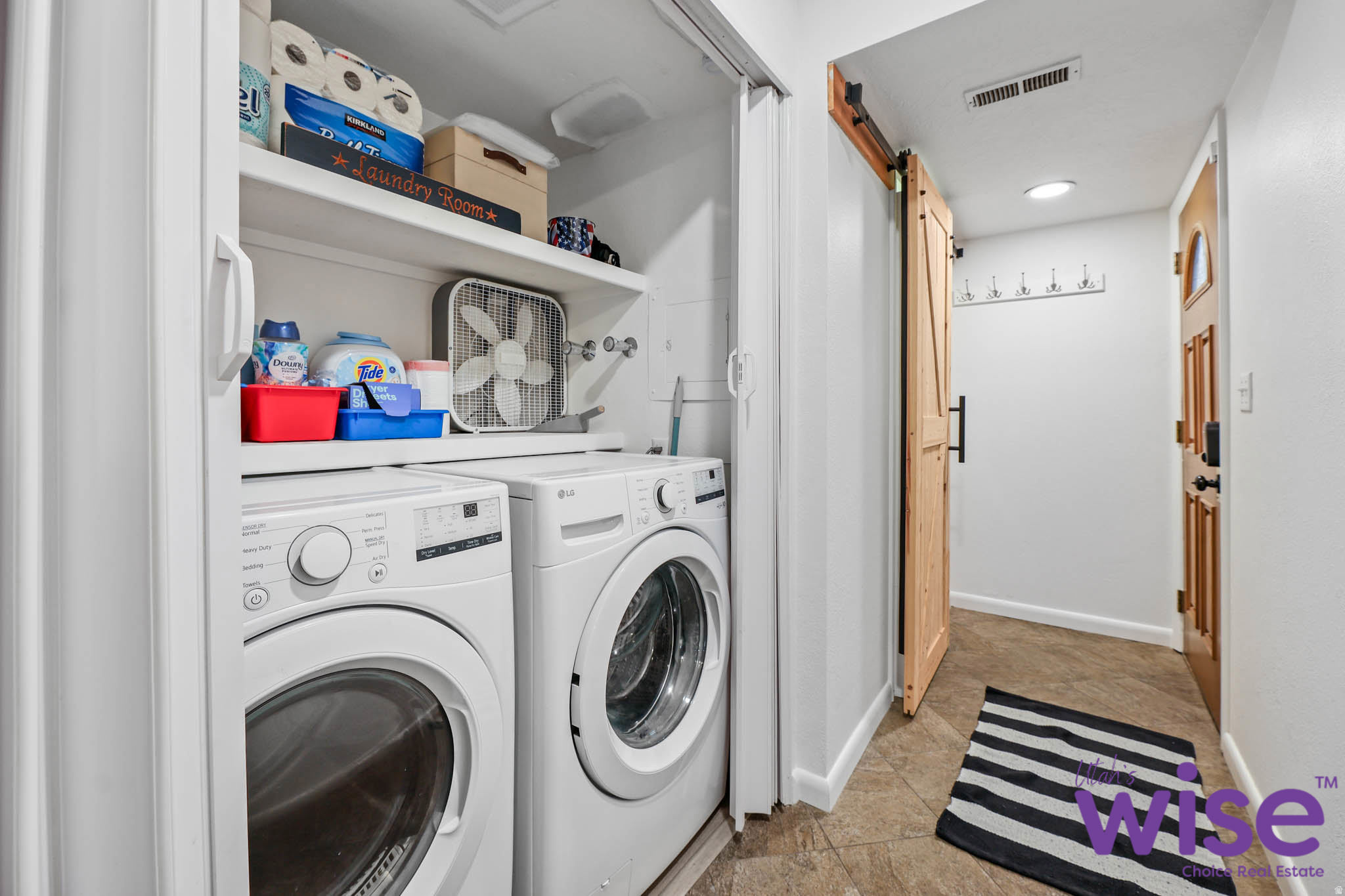 APPLEGATE CONDM - Residential