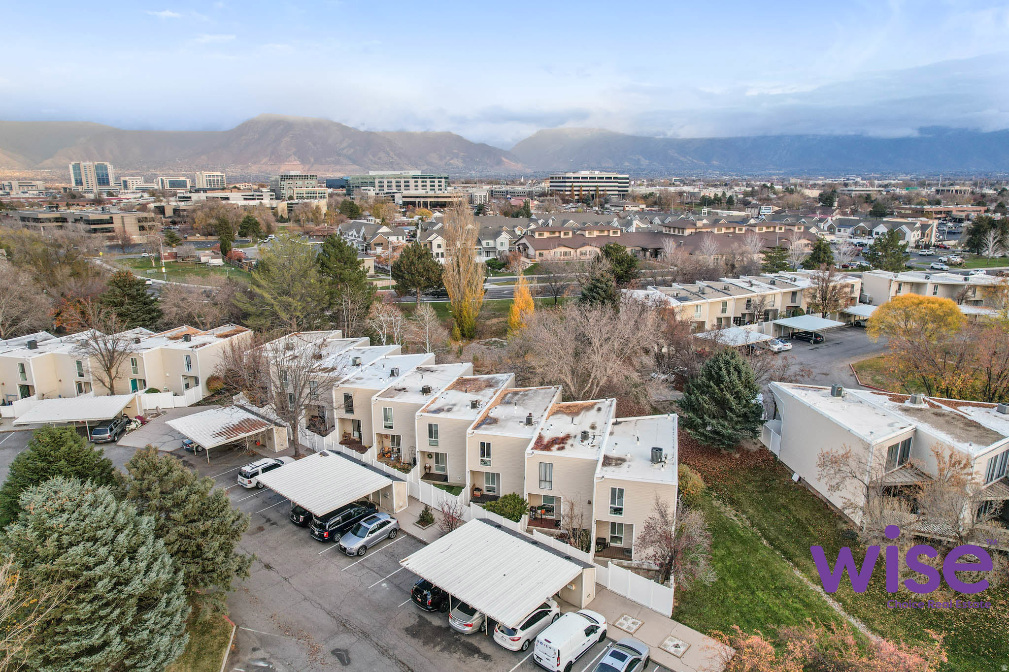 APPLEGATE CONDM - Residential