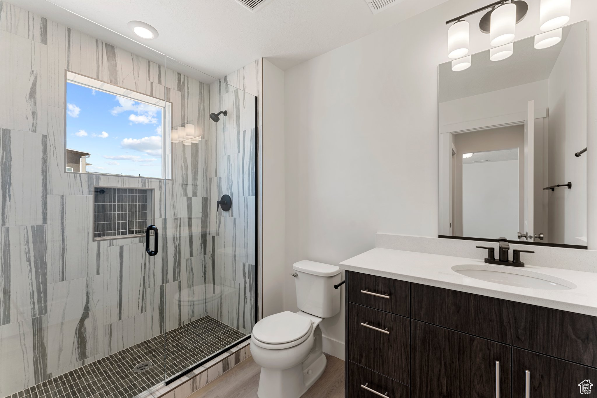 DESERT COLOR - Residential