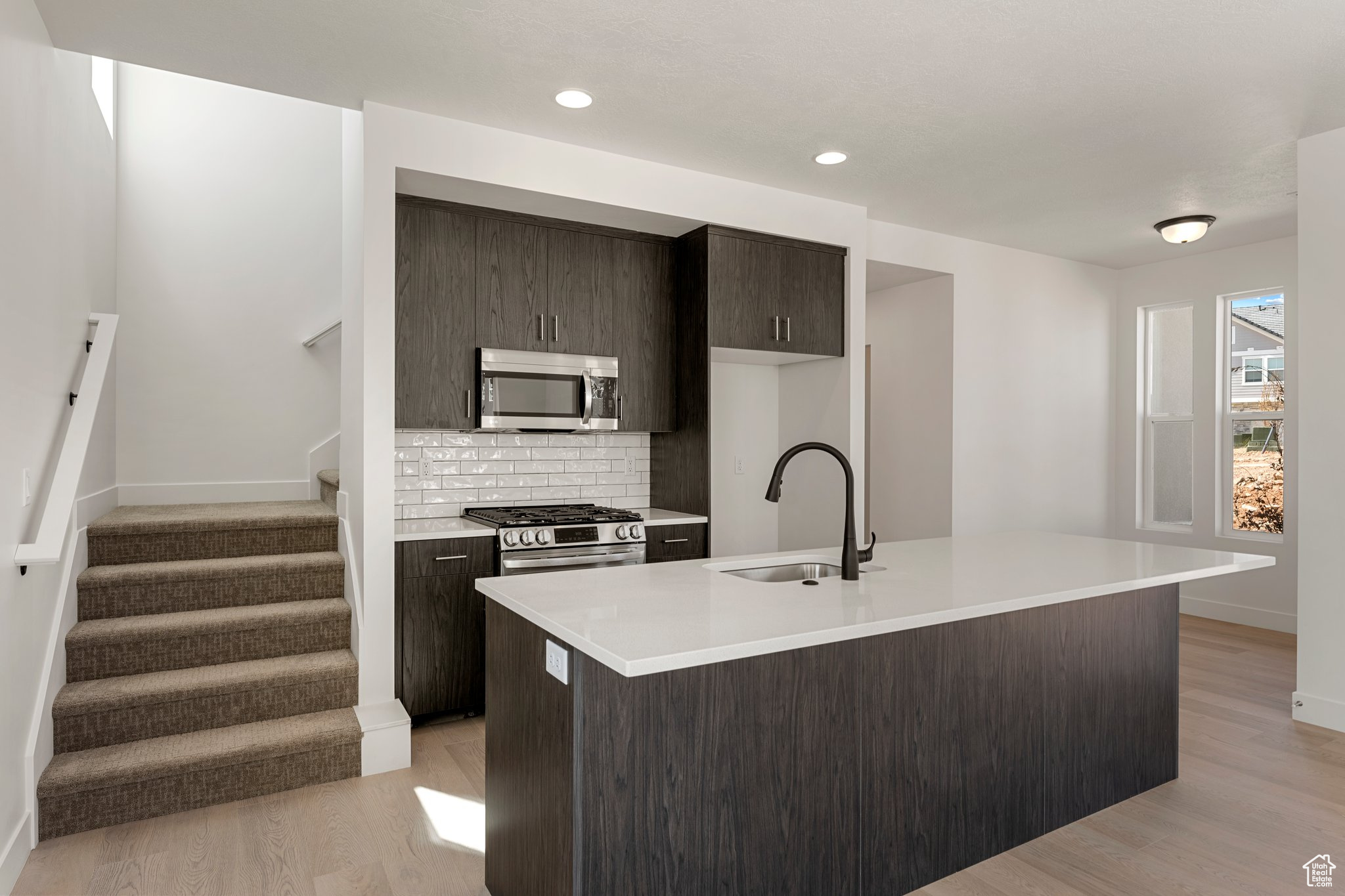 DESERT COLOR - Residential