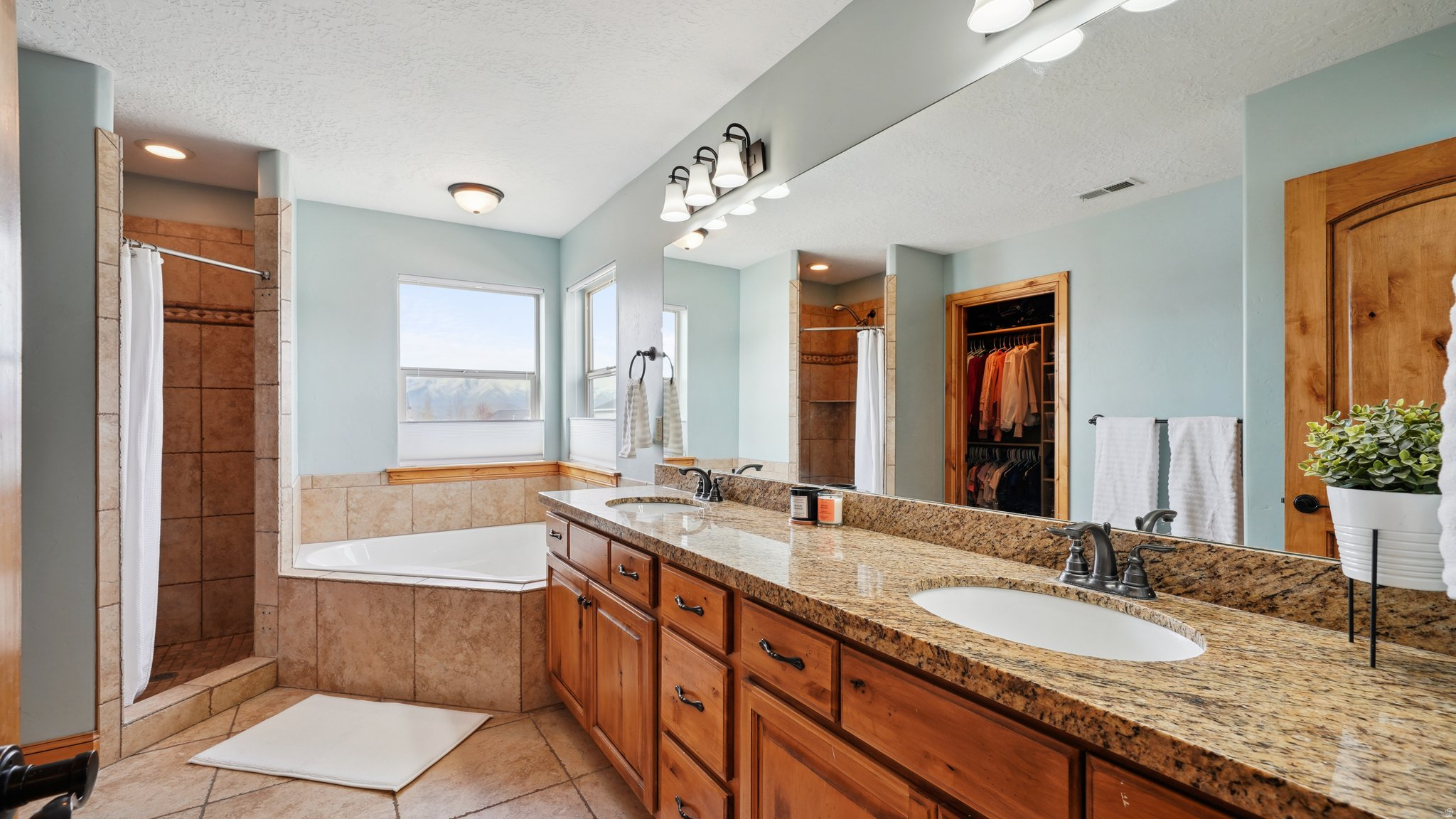 MIDWAY VALLEY ESTATE - Residential