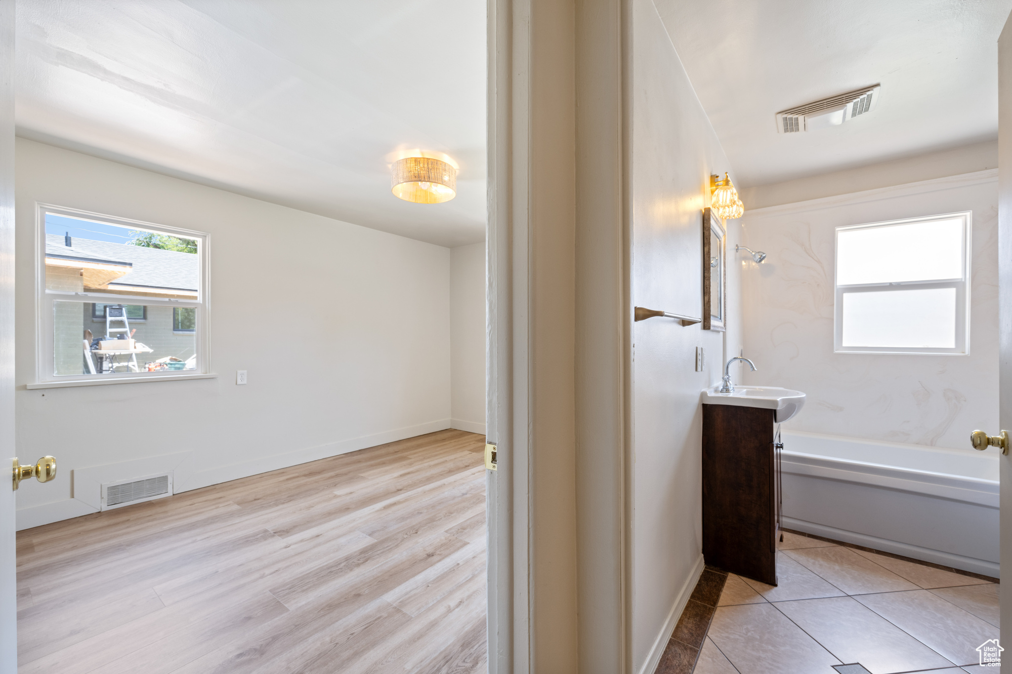 ST GEORGE TOWNSITE - Residential