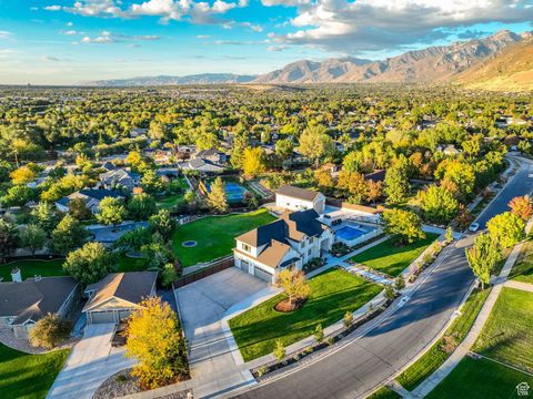 Tiny photo for 983 E SOUTHFORK DR, Draper, UT 84020 (MLS # 2115126)