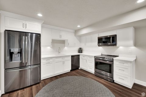 Tiny photo for 983 E SOUTHFORK DR, Draper, UT 84020 (MLS # 2115126)