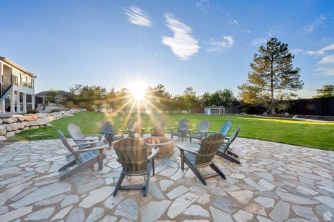 Tiny photo for 983 E SOUTHFORK DR, Draper, UT 84020 (MLS # 2115126)