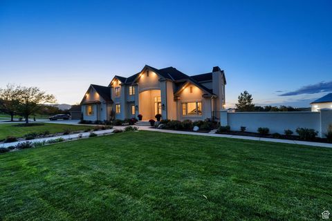 Tiny photo for 983 E SOUTHFORK DR, Draper, UT 84020 (MLS # 2115126)