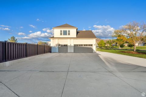 Tiny photo for 983 E SOUTHFORK DR, Draper, UT 84020 (MLS # 2115126)