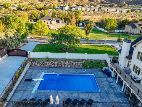 Tiny photo for 983 E SOUTHFORK DR, Draper, UT 84020 (MLS # 2115126)