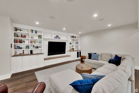 Tiny photo for 983 E SOUTHFORK DR, Draper, UT 84020 (MLS # 2115126)