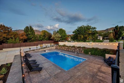 Tiny photo for 983 E SOUTHFORK DR, Draper, UT 84020 (MLS # 2115126)