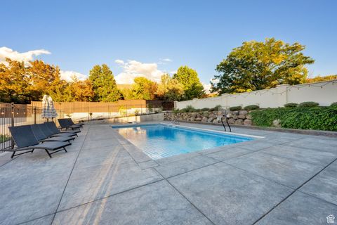 Tiny photo for 983 E SOUTHFORK DR, Draper, UT 84020 (MLS # 2115126)
