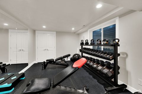 Tiny photo for 983 E SOUTHFORK DR, Draper, UT 84020 (MLS # 2115126)