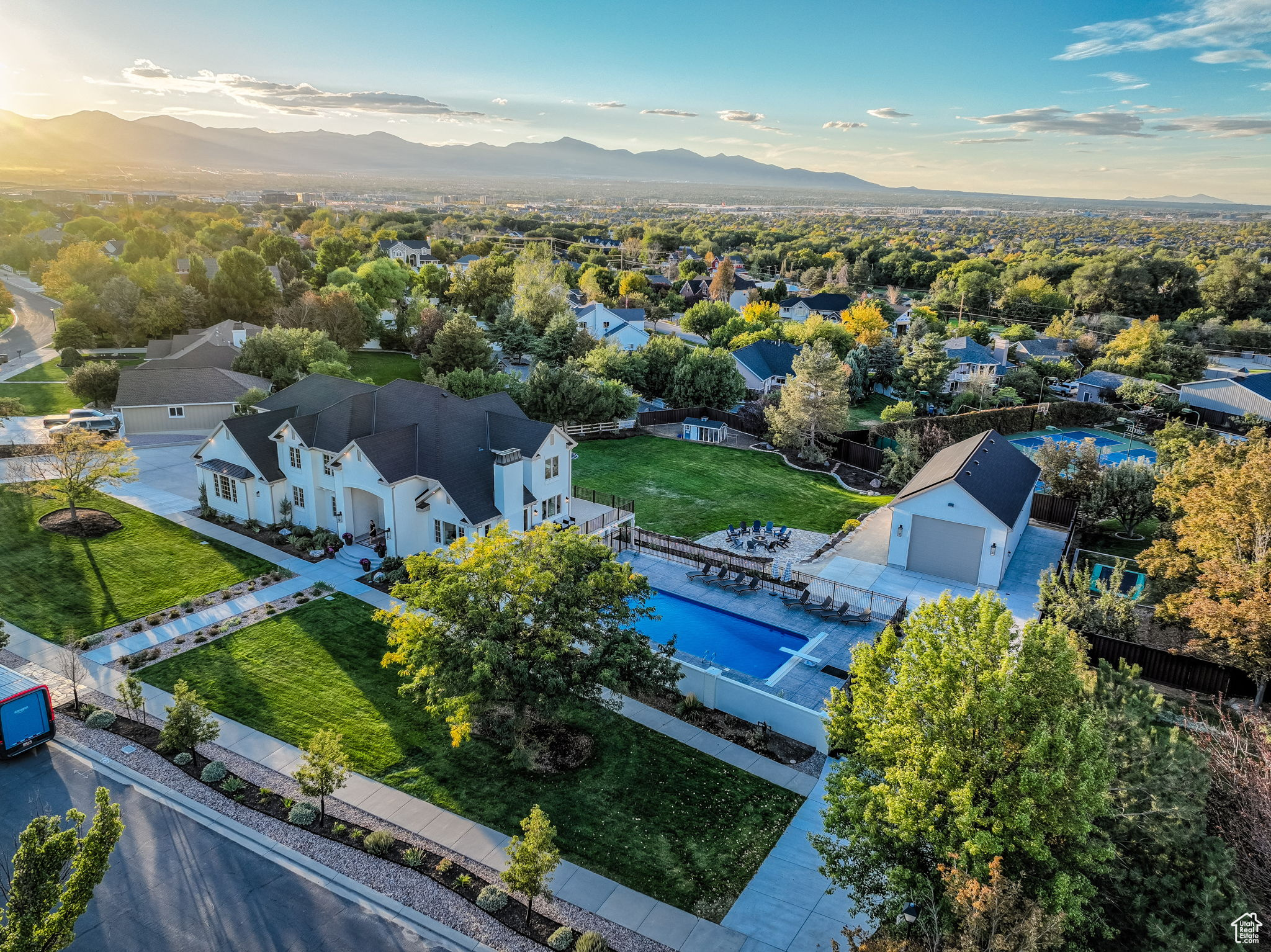SOUTH FORK - Residential