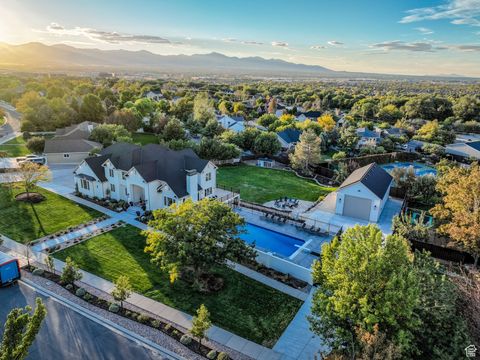 Tiny photo for 983 E SOUTHFORK DR, Draper, UT 84020 (MLS # 2115126)