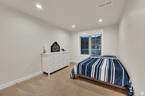 Tiny photo for 983 E SOUTHFORK DR, Draper, UT 84020 (MLS # 2115126)