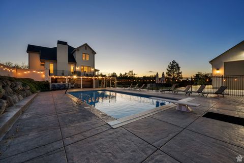 Tiny photo for 983 E SOUTHFORK DR, Draper, UT 84020 (MLS # 2115126)