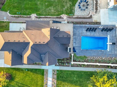 Tiny photo for 983 E SOUTHFORK DR, Draper, UT 84020 (MLS # 2115126)
