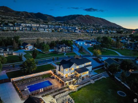Tiny photo for 983 E SOUTHFORK DR, Draper, UT 84020 (MLS # 2115126)
