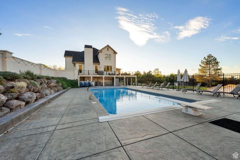 Tiny photo for 983 E SOUTHFORK DR, Draper, UT 84020 (MLS # 2115126)