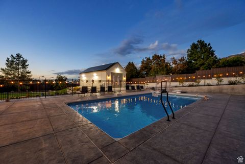 Tiny photo for 983 E SOUTHFORK DR, Draper, UT 84020 (MLS # 2115126)