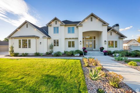 Photo of 983 E SOUTHFORK DR, Draper, UT 84020 (MLS # 2115126)