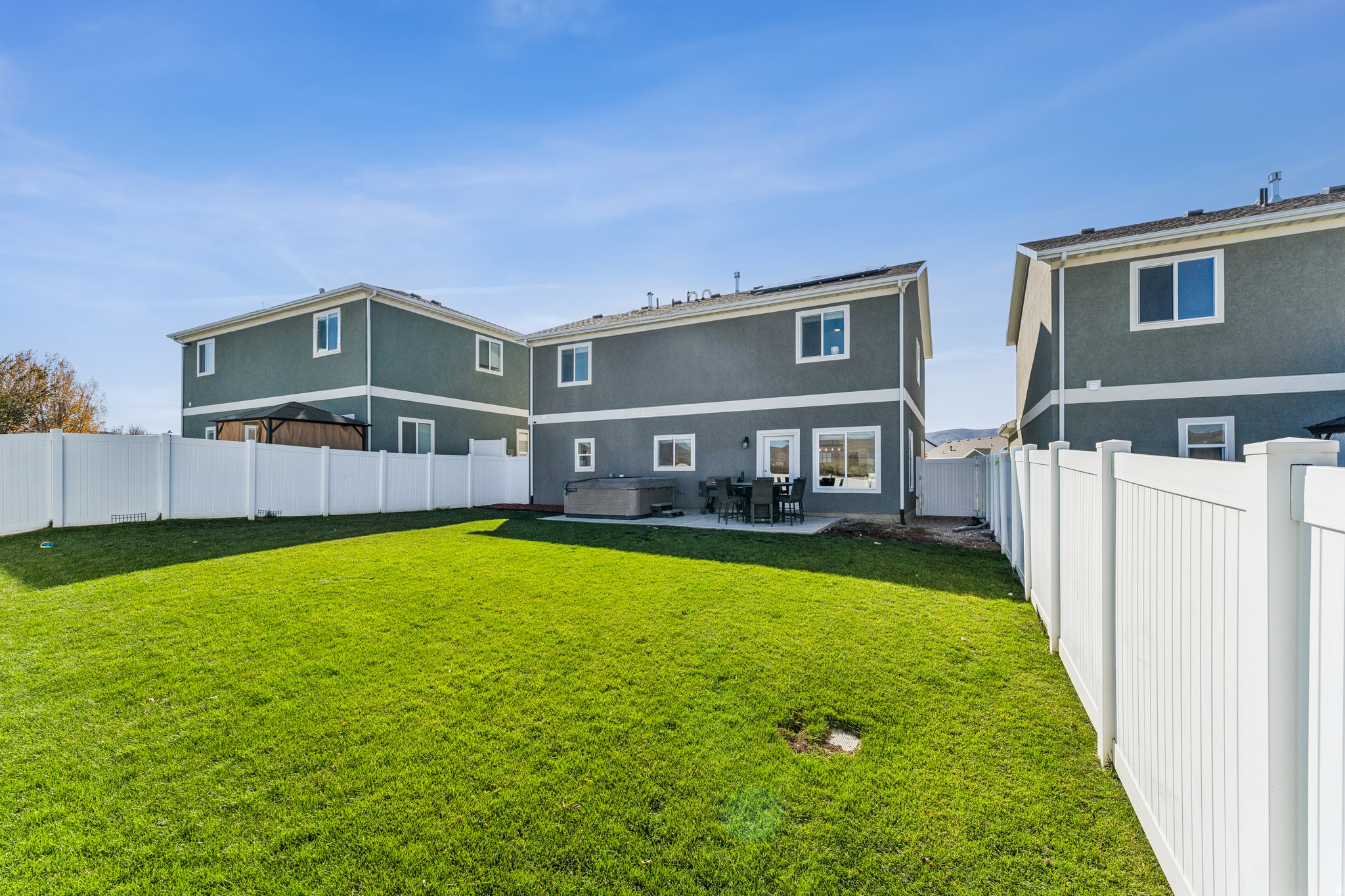 BROOKSIDE - Residential