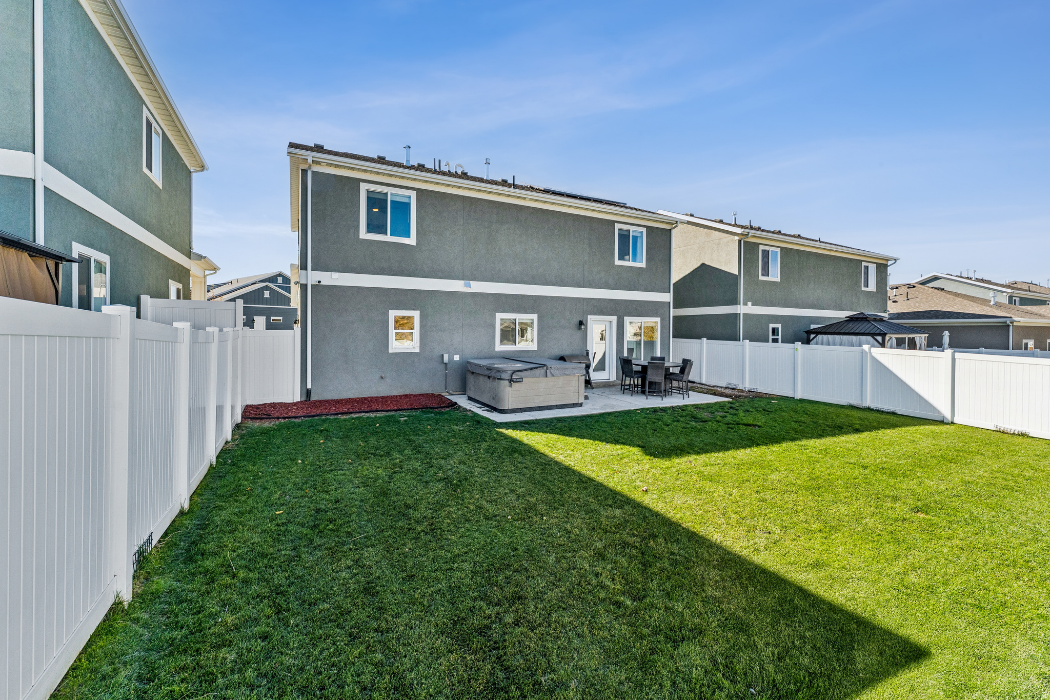 BROOKSIDE - Residential