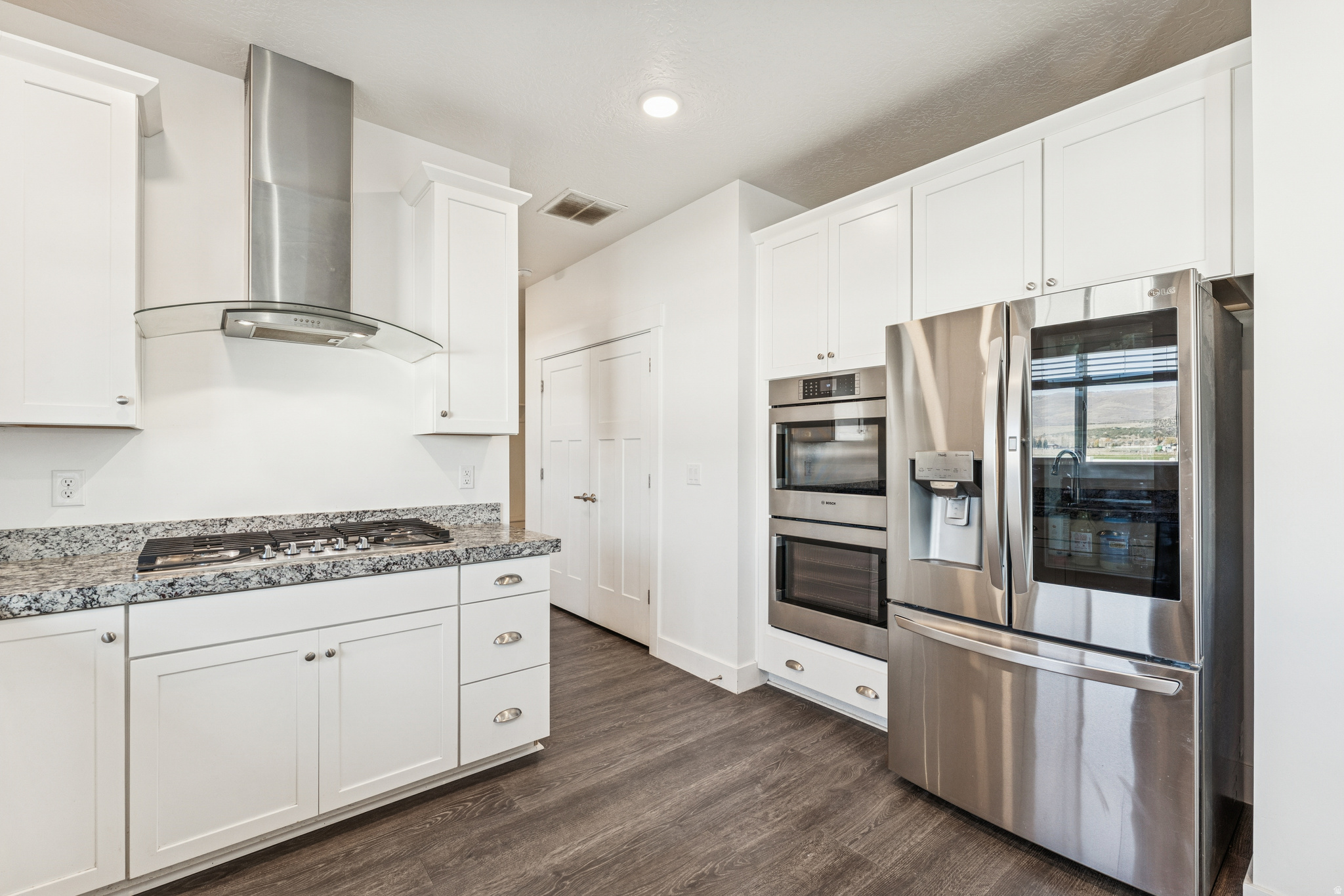 BROOKSIDE - Residential