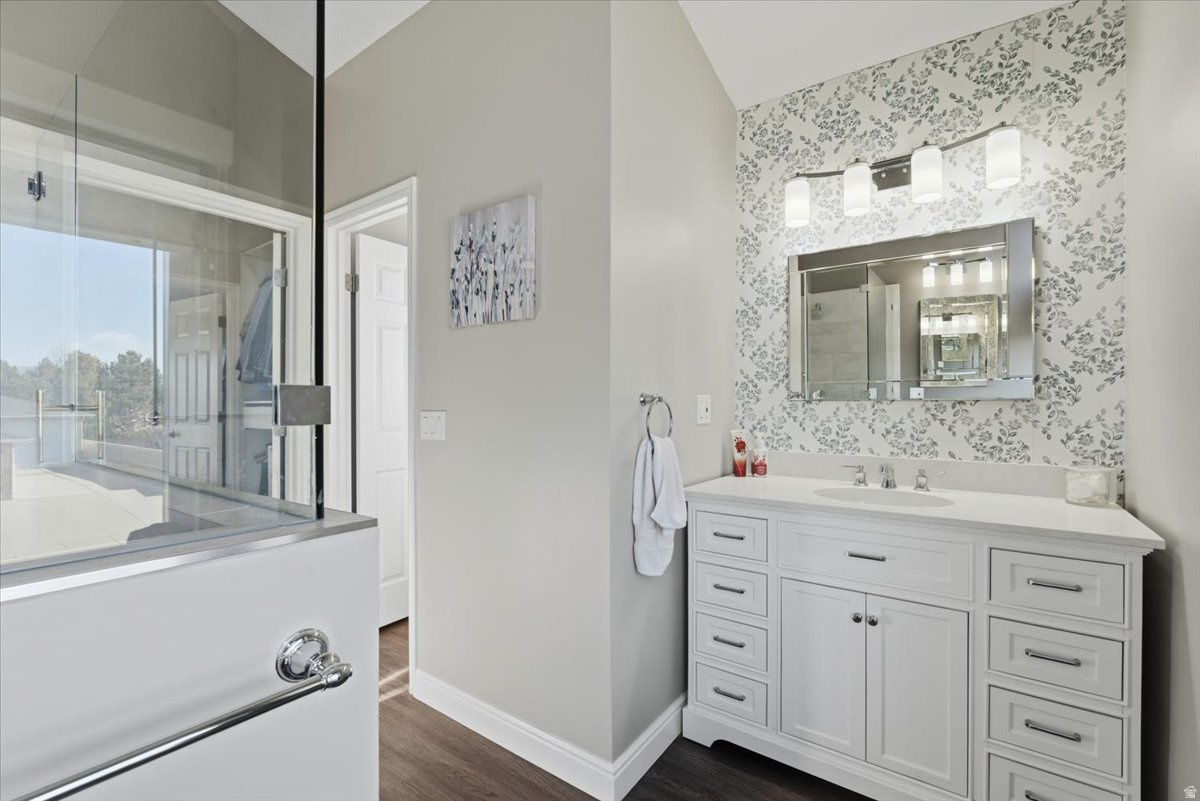 COUNTRY PARK ESTATES - Residential