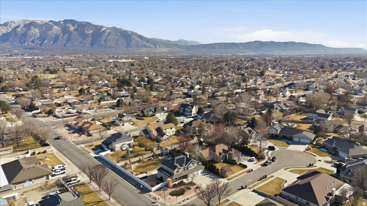 COUNTRY PARK ESTATES - Residential