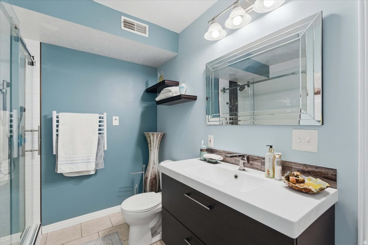 COUNTRY PARK ESTATES - Residential