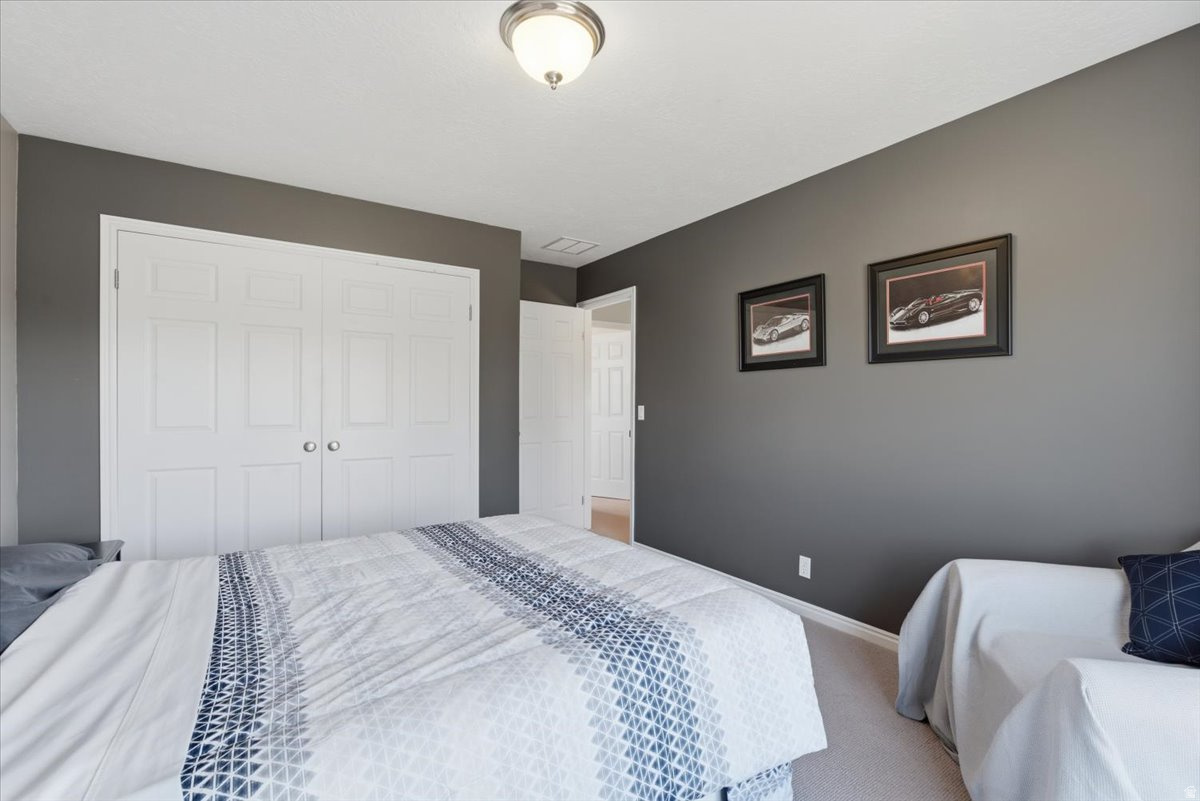 COUNTRY PARK ESTATES - Residential