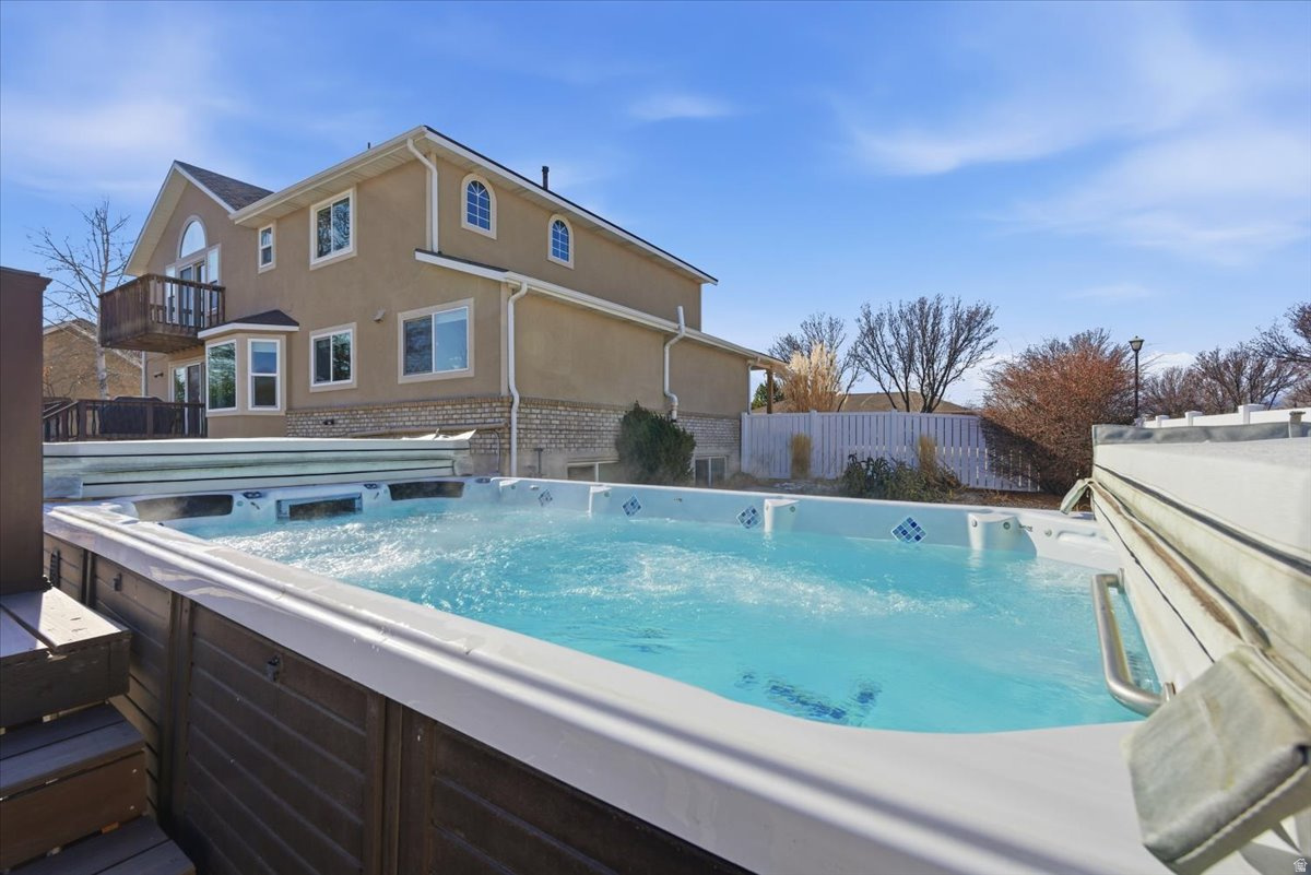 COUNTRY PARK ESTATES - Residential