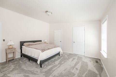Tiny photo for 432 E 2700 N, North Ogden, UT 84414 (MLS # 2147043)