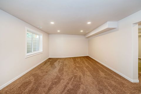 Tiny photo for 432 E 2700 N, North Ogden, UT 84414 (MLS # 2147043)