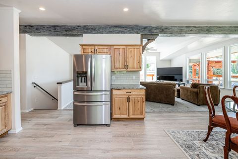 Tiny photo for 432 E 2700 N, North Ogden, UT 84414 (MLS # 2147043)