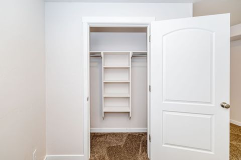 Tiny photo for 432 E 2700 N, North Ogden, UT 84414 (MLS # 2147043)