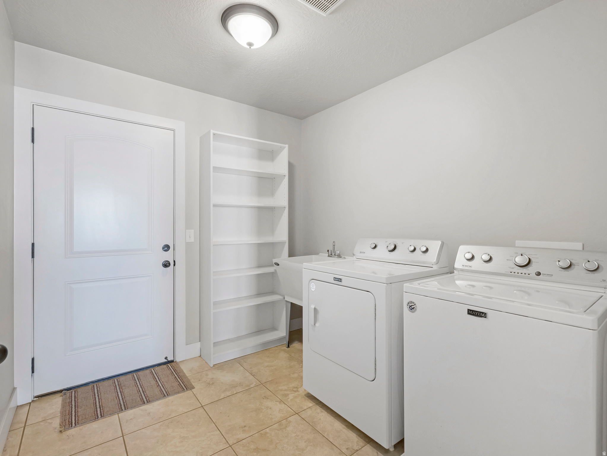 AUBURN COURT - Residential