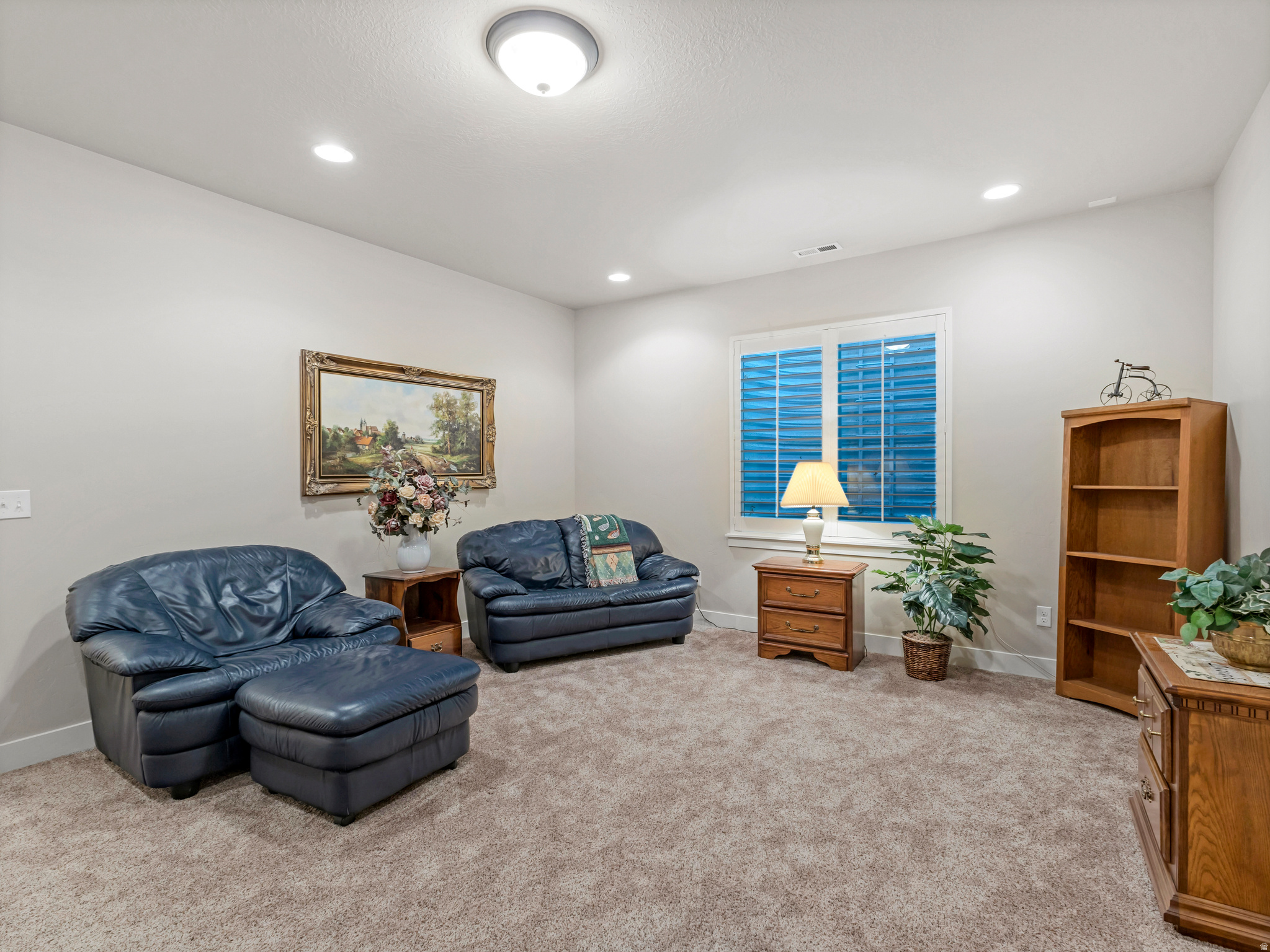 AUBURN COURT - Residential