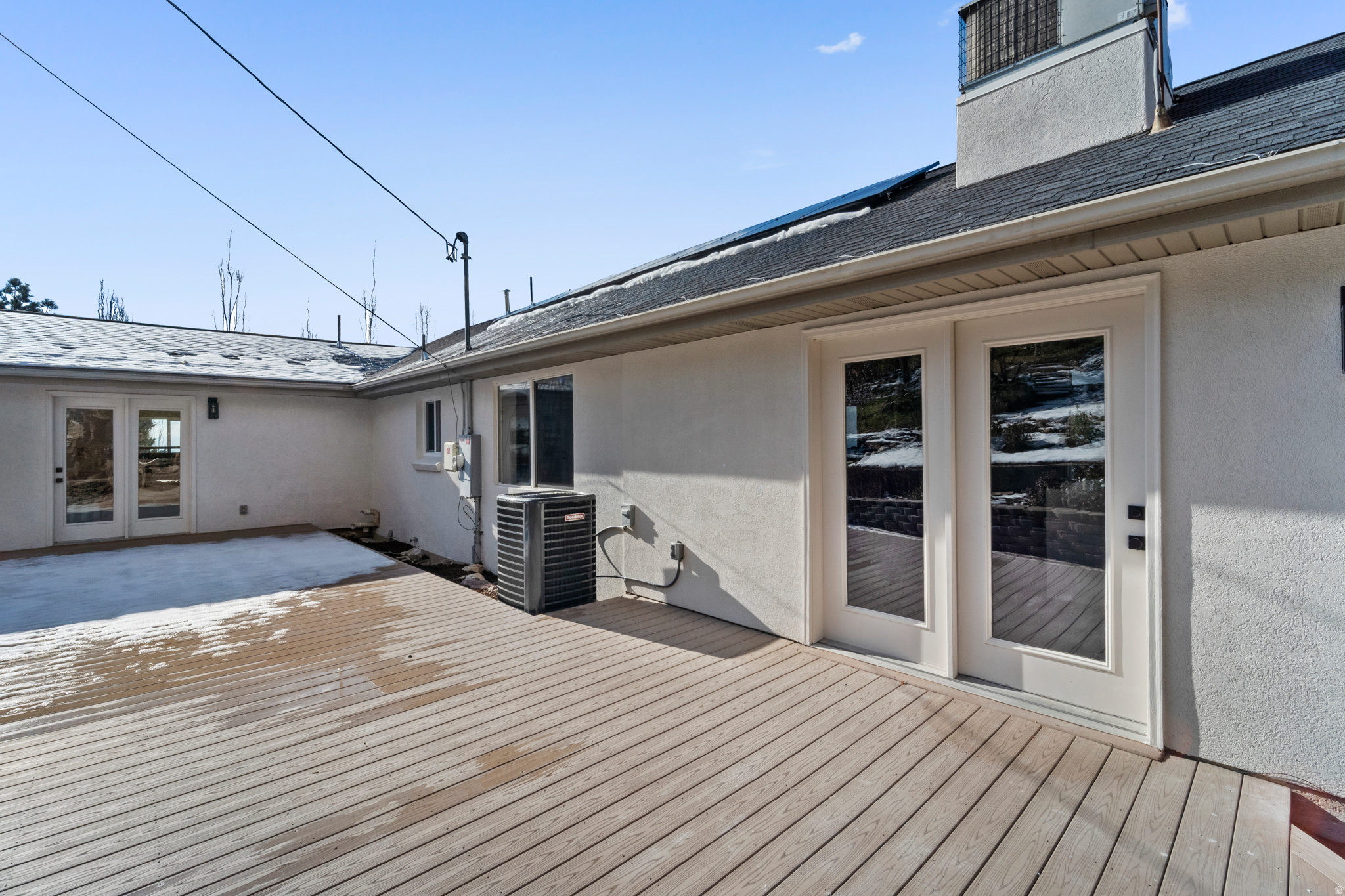 CREST VIEW MANOR - Residential