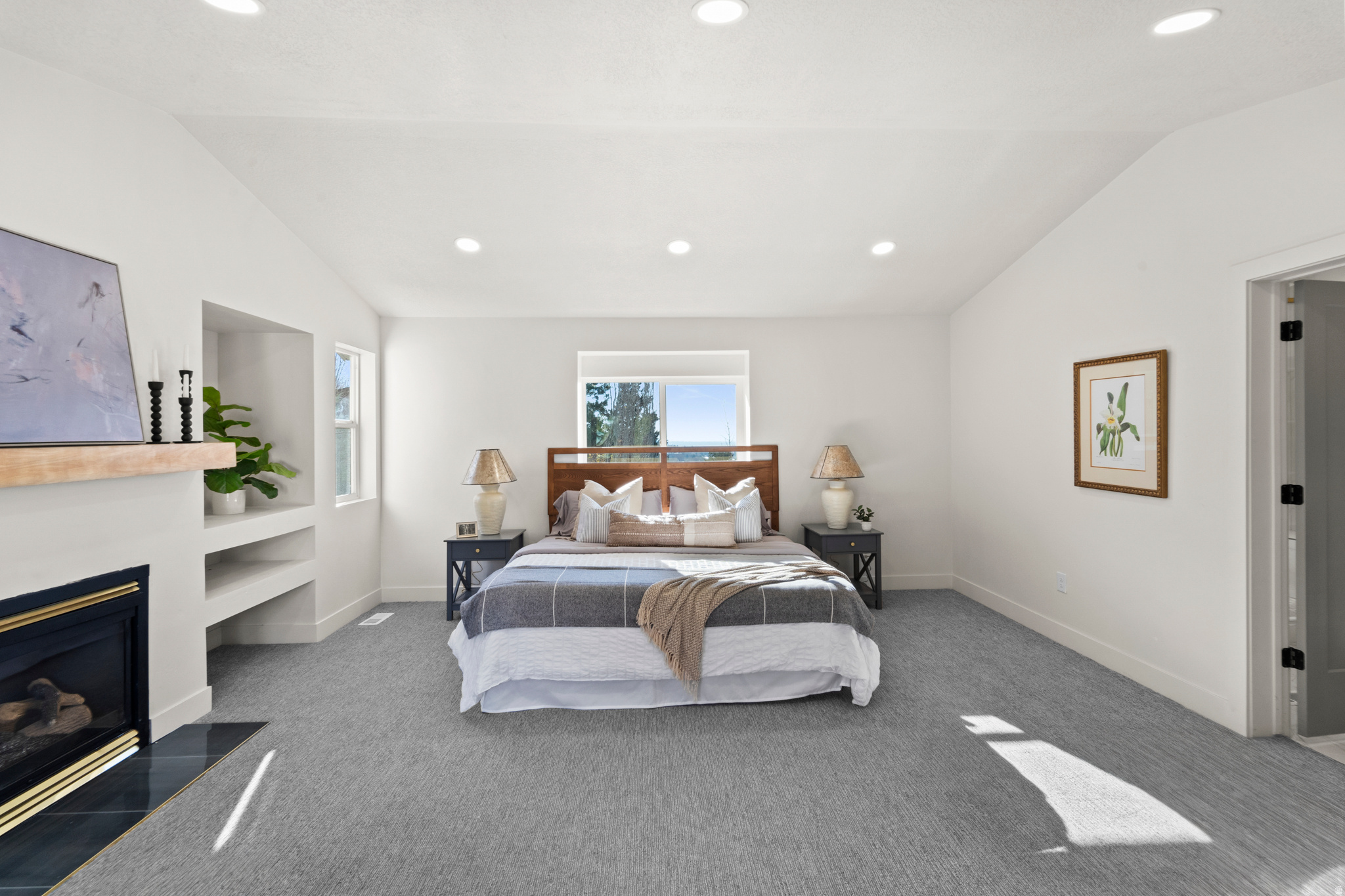 CREST VIEW MANOR - Residential